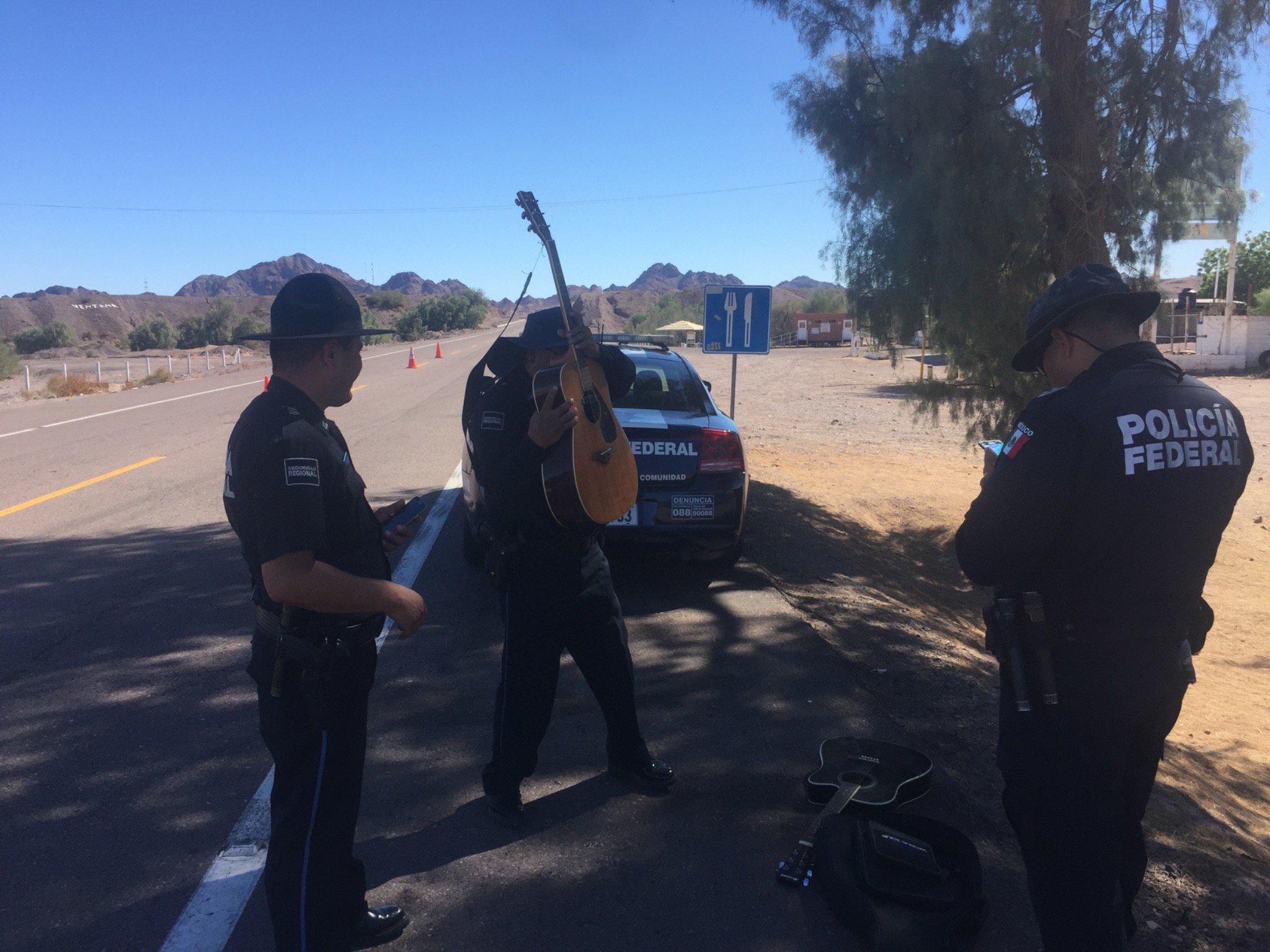 Federales Baja guitar story